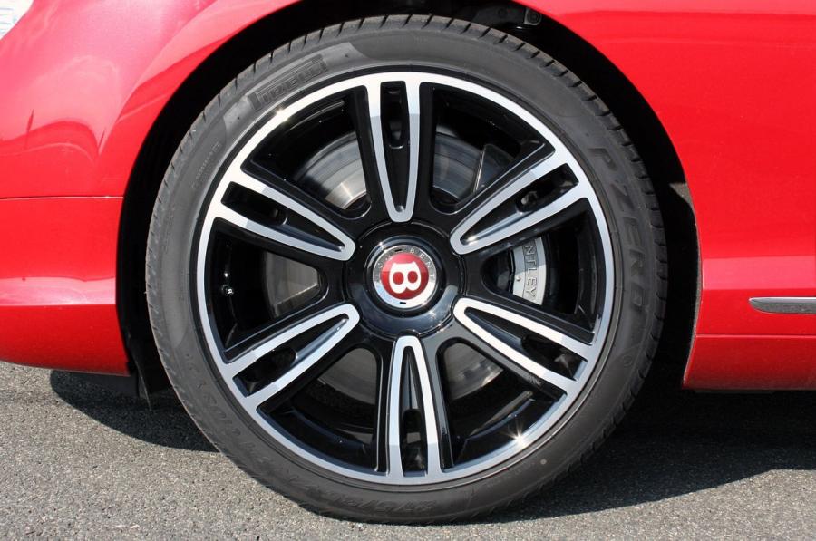  Bentley Continental GT V8 2013 года  (фото 31 из 38)